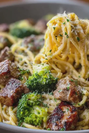 Steak Bites Spaghetti with Broccoli in Creamy Garlic Gouda Alfredo