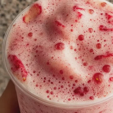 Creamy Strawberry Banana Protein Smoothie