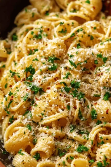 One-Pan Garlic Butter Parmesan Pasta
